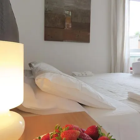 Διαμέρισμα Charming Studio Flat Corso Garibaldi Μιλάνο