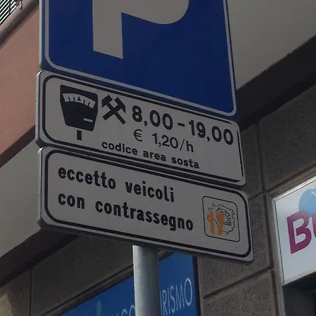 Tito 公寓 *