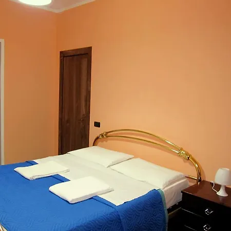 Hostel Star Milánó