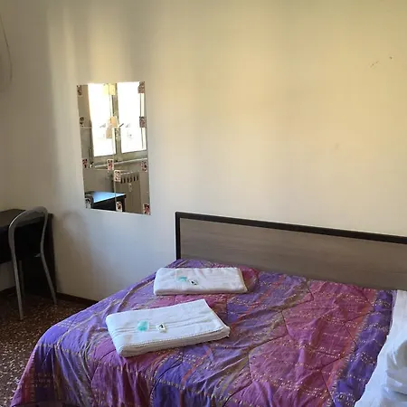Milano Station Hotel فندق *