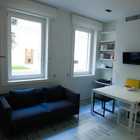 Stylish Mini In The Heart Of