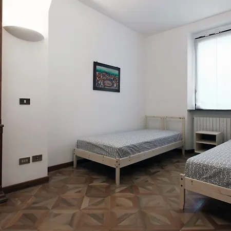 Prestigioso In Centro Apartment *