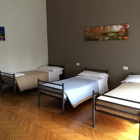 Residenza Paradiso 2* Milan