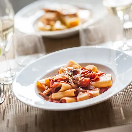 호텔 델리 아르침볼디