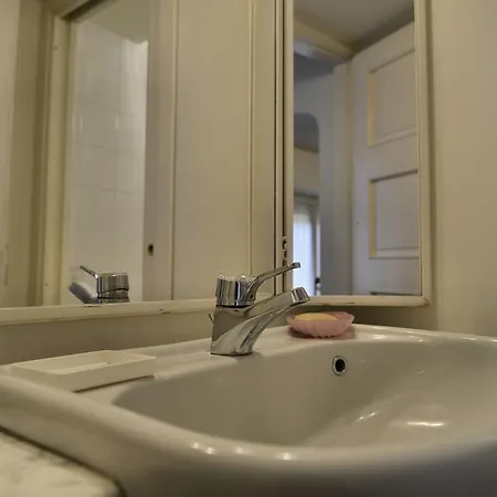 Moscova * Milánó