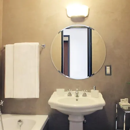 The Place - Downtown Apartment Milan