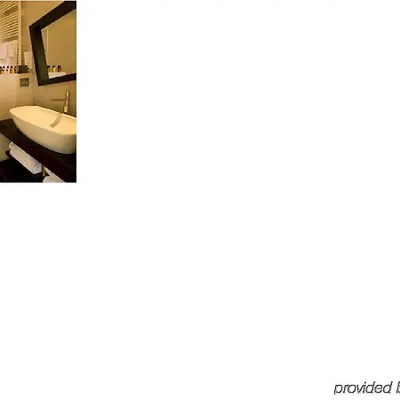 Townhouse 33 Boutique Hotel