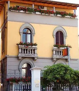 Vendégház Villino