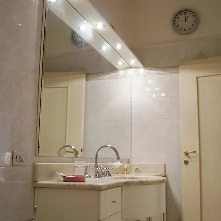 Brera District Apartment *