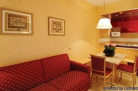 Unaway & Quark Due 4*