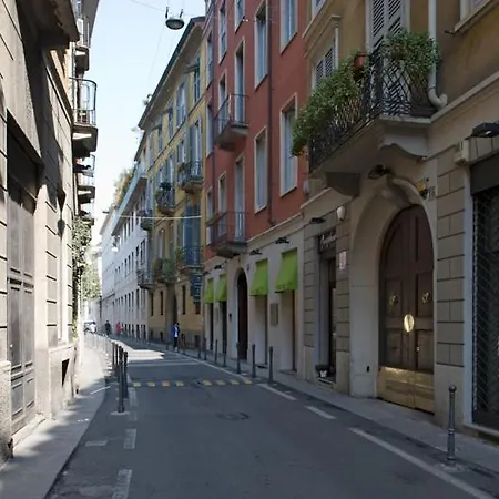 Apartment Cerva Fashion District Milan