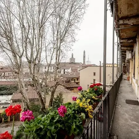 Apartment La Casa Sulla Darsena Milan