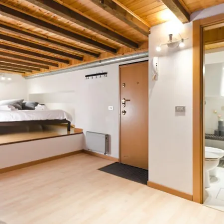 Cadorna Center Studio-by Flatscollection Apartment