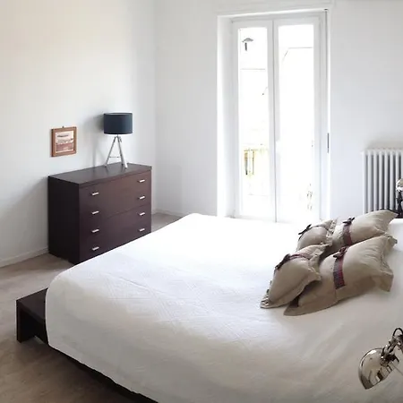 Apartment Darsena Naviglio Milan