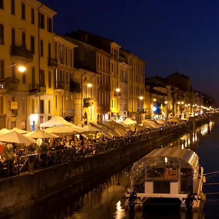 Apartment Darsena Naviglio Milan