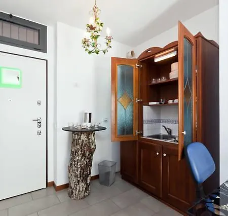 Emilio Gola Apartment Milan