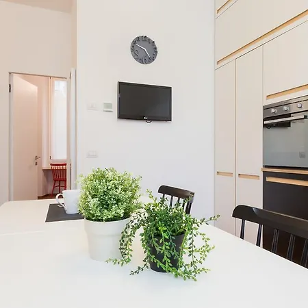 Apartment The Rent - Near Porta Romana *