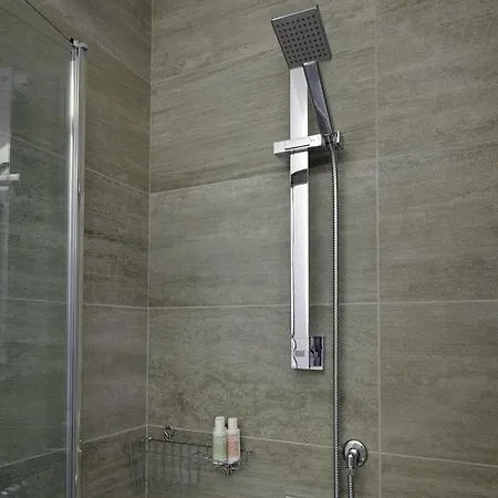 Affittacamere Made To Measure Business 4*