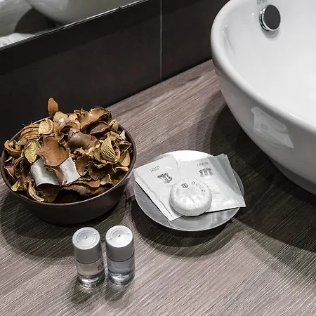 スタジオ デアンジェリ アパートホテル