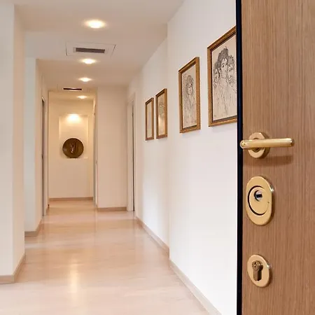 Homeinmilano Duomo * Milán