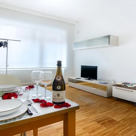 Apartamento Pantano Halldis Apartments *