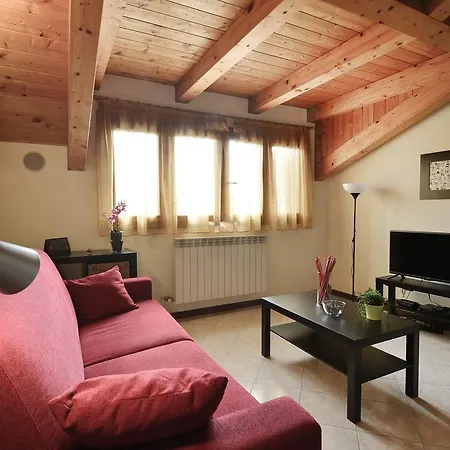 Apartamento Sarca Halldis *