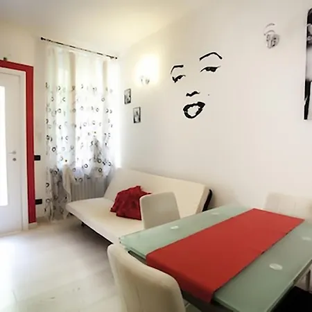 Apartment Loreto *