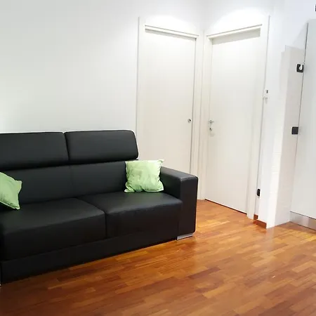 Temporary Passante Garibaldi-lancetti Lägenhet *