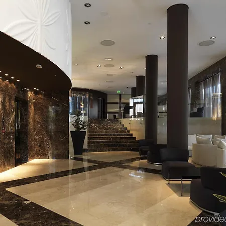 Crowne Plaza By Ihg