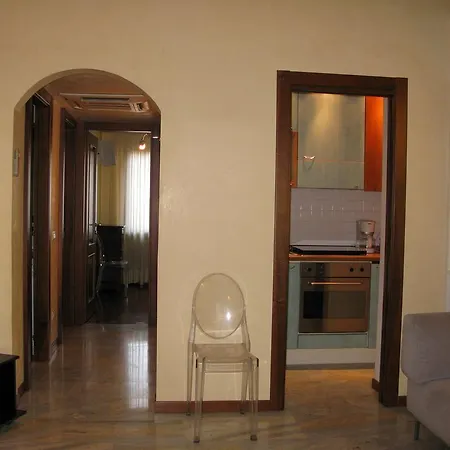 Apartment Piazza Napoli Mailand