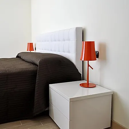 Bb Arcimboldi Hotel apartamentowy