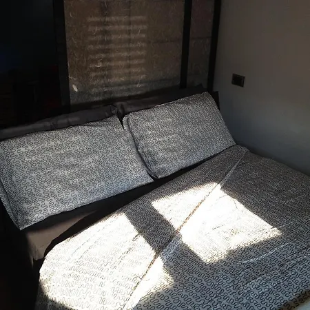 Apartment Tolstoi Cobbs