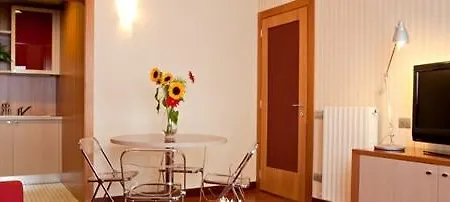 Unaway & Quark Due Aparthotel