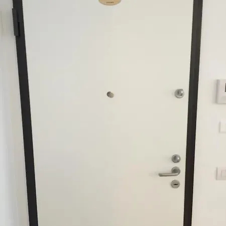 Apartment Station Superior Milan