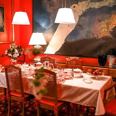 Luini 8 Bed & Breakfast *