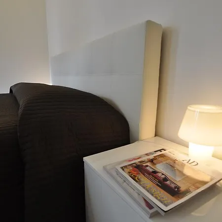 Easy - And Navigli Lägenhetshotell 4*