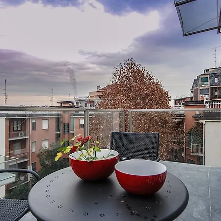 Apartment Vincenzo Vela Halldis Milan