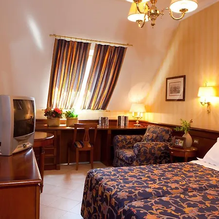 מלון Atahotel De Angeli