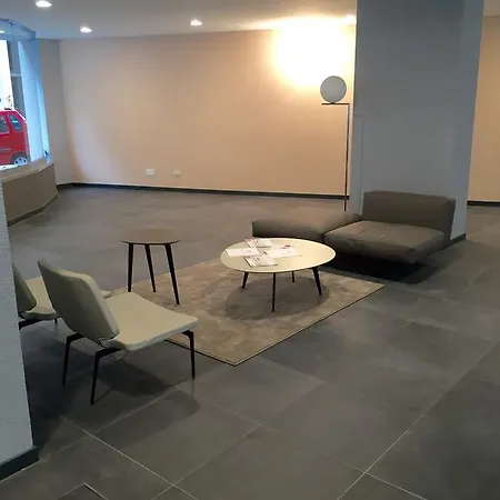Apartment Station Superior Milan