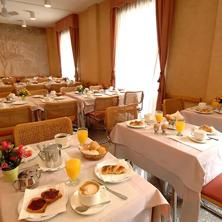 Hotel Mennini 3*