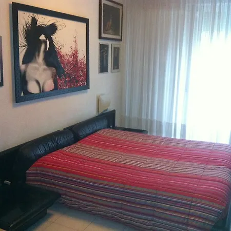 Nocleg ze śniadaniem Two Beds In The Green Near The Fair *