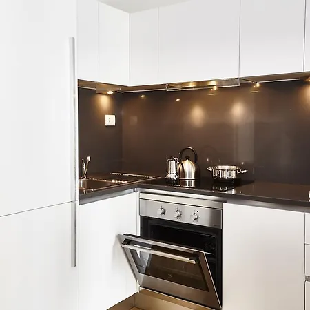 Apartment Station Superior