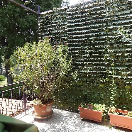 فندق مبيت وإفطار House