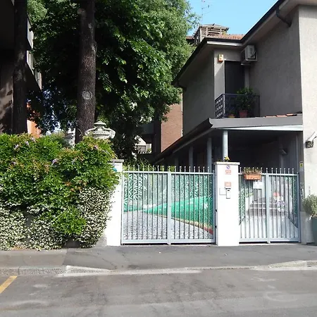 Bed & Breakfast House Milan