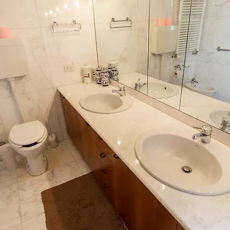 Appartamento Roomy Duomo&san Babila Milano