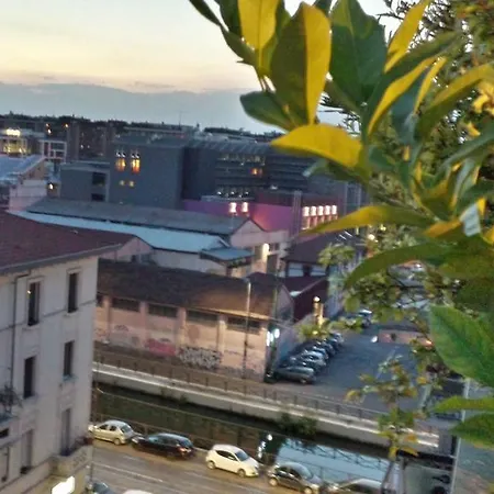 Апартаменты Accogliente Attico Sui Navigli *