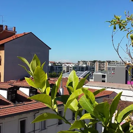 Accogliente Attico Sui Navigli Милан