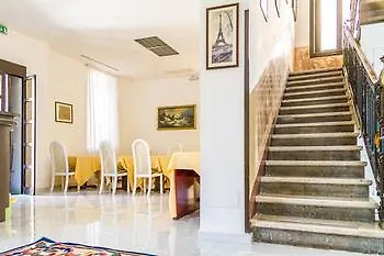 Hotel Hotel Luisa 2*