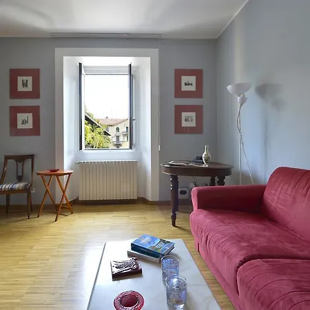 Apartment Halldis In Brera Milan