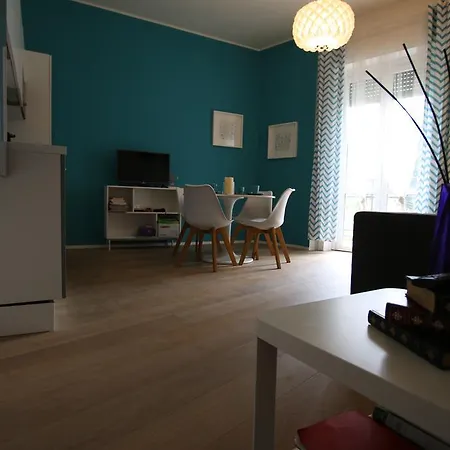 Curtatone 25 New Milano